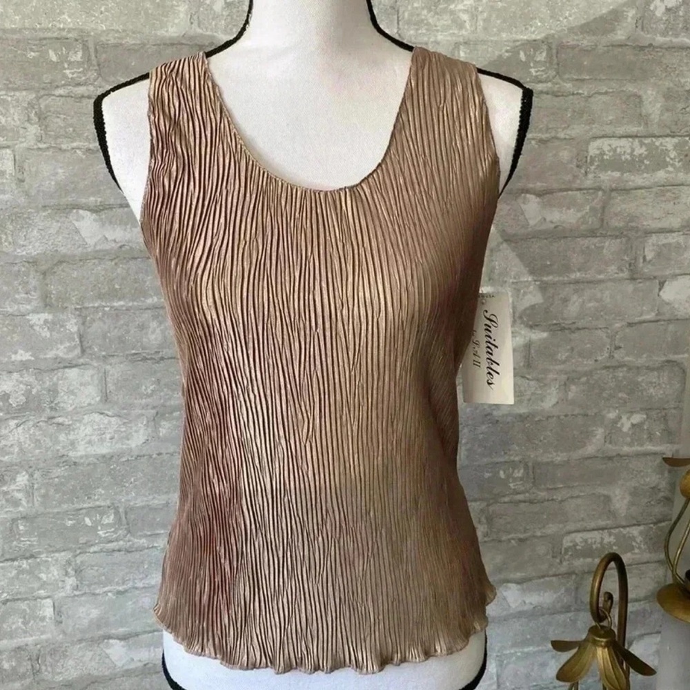 Suitables LA Il NWT Beige shimmery shirt Size LARGE